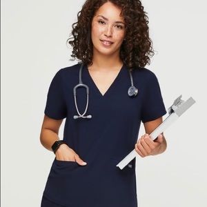 Figs XS Navy Casma three pocket scrub top